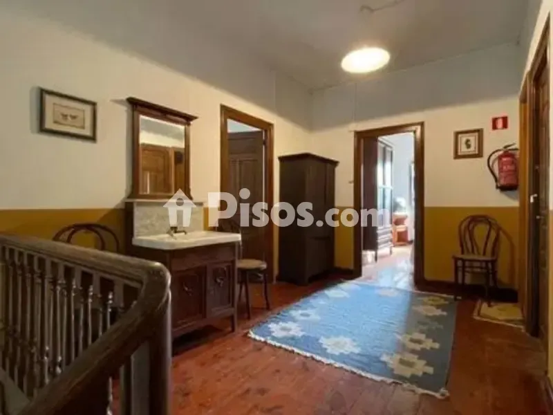 Esik - Historic Indian-Style Chalet in Llanes