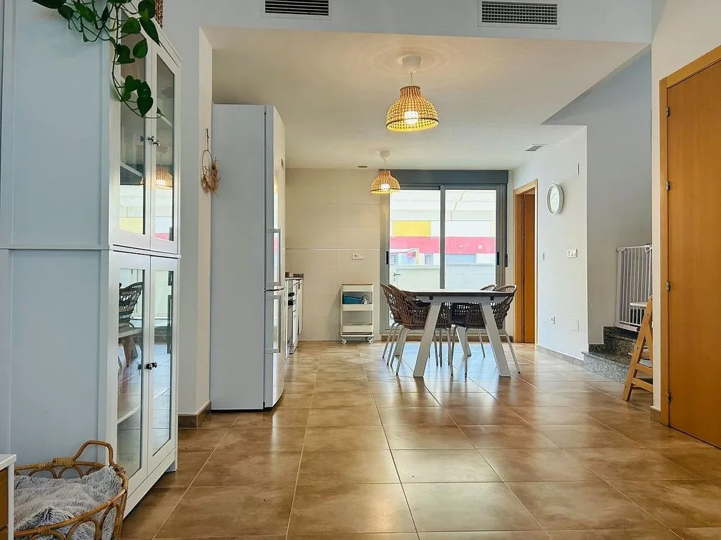 Söögituba - Two-Bedroom House with Pool in Las Lomas del Rame
