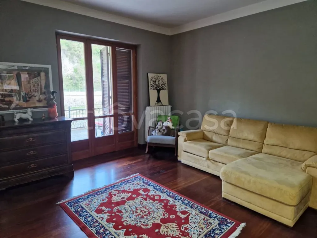 Elutuba - Renovated Bifamiliar Villa with Garden in Ceva