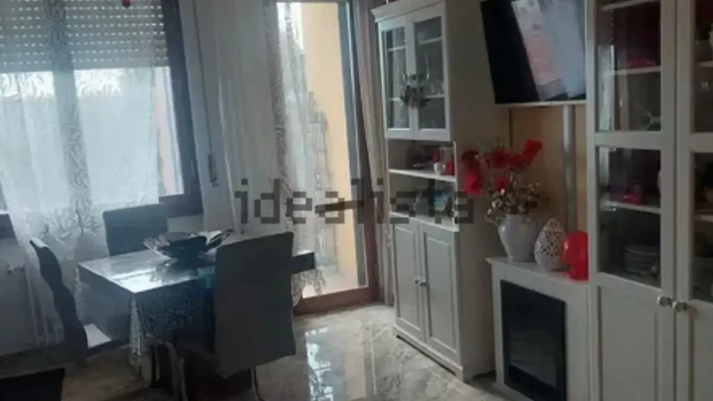 Salle à manger - 4-Bedroom Apartment with Balcony in Florence