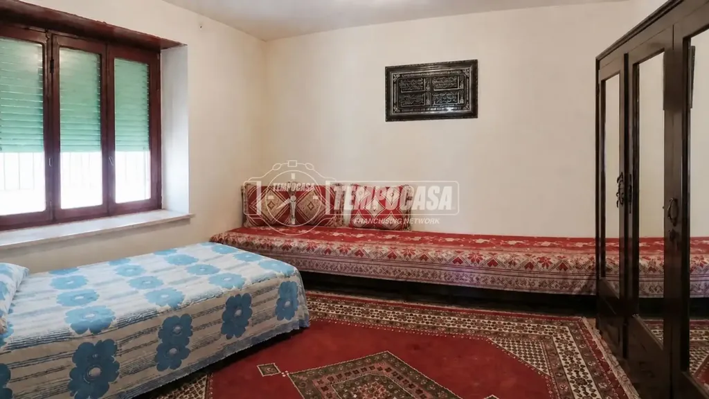 Chambres - Quadrilocale with Private Garden in Ivrea