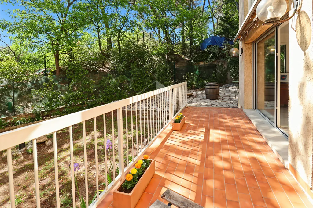 Rõdu - Duplex with Garden in Aix-en-Provence Centre