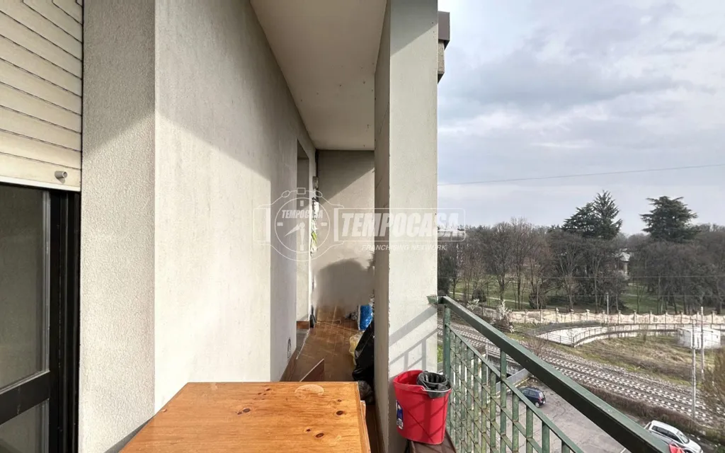 Rõdu - Bright 2-Bedroom Apartment with Balcony in Chiari