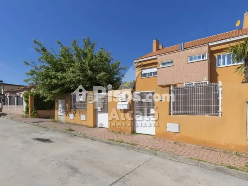 Extérieur - Adosado with Jacuzzi in Torrejón del Rey