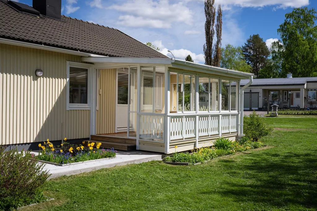Terrasse - 1-Storey House with Garden in Burträsk