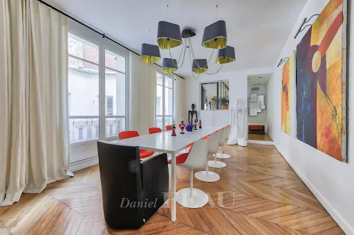 Appartement 8 pièces à Paris 8ème