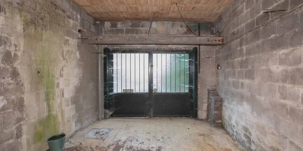 Entrée - Pand à Rénover avec Atelier à Zomergem