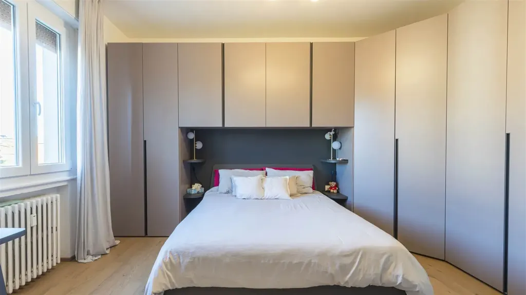 Magamistoad - Rearranged Apartment with Balcony in Modena