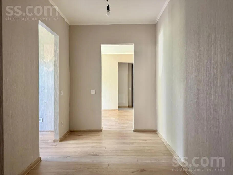 Esik - Spacious 3-Bedroom Flat in Pļavnieki, Riga