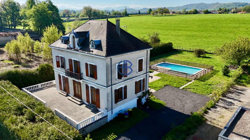 Õhuvaade - Character House with Pool in Les Abrets en Dauphiné