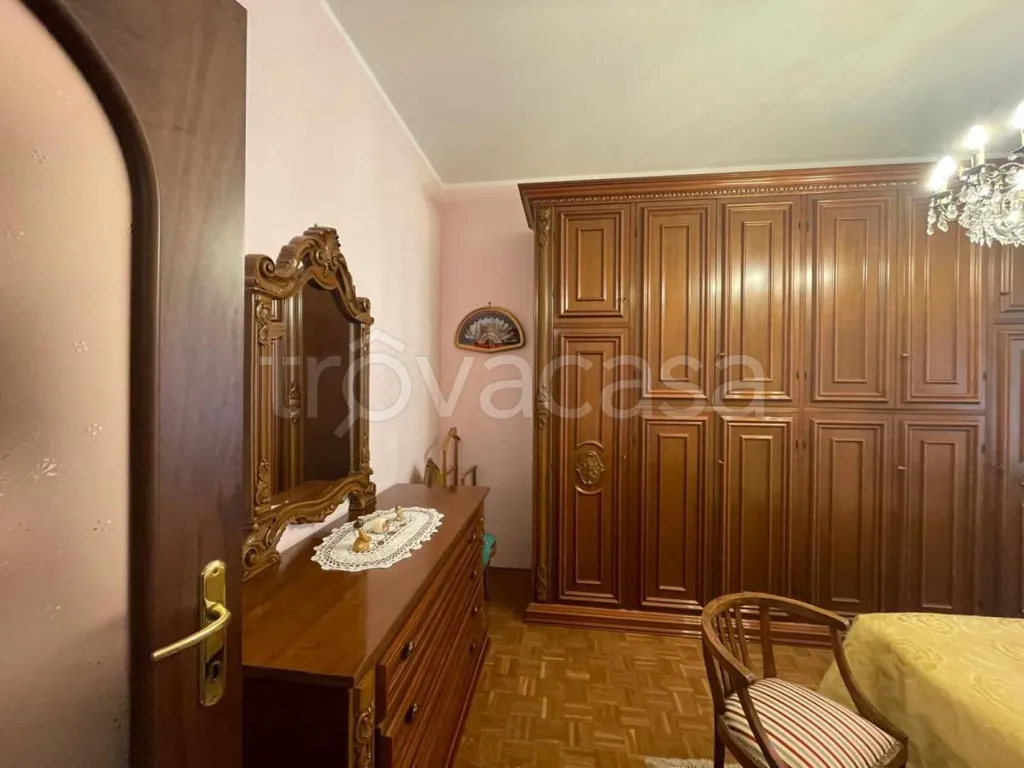Chambres - Bright Apartment with Balcony in Pinerolo