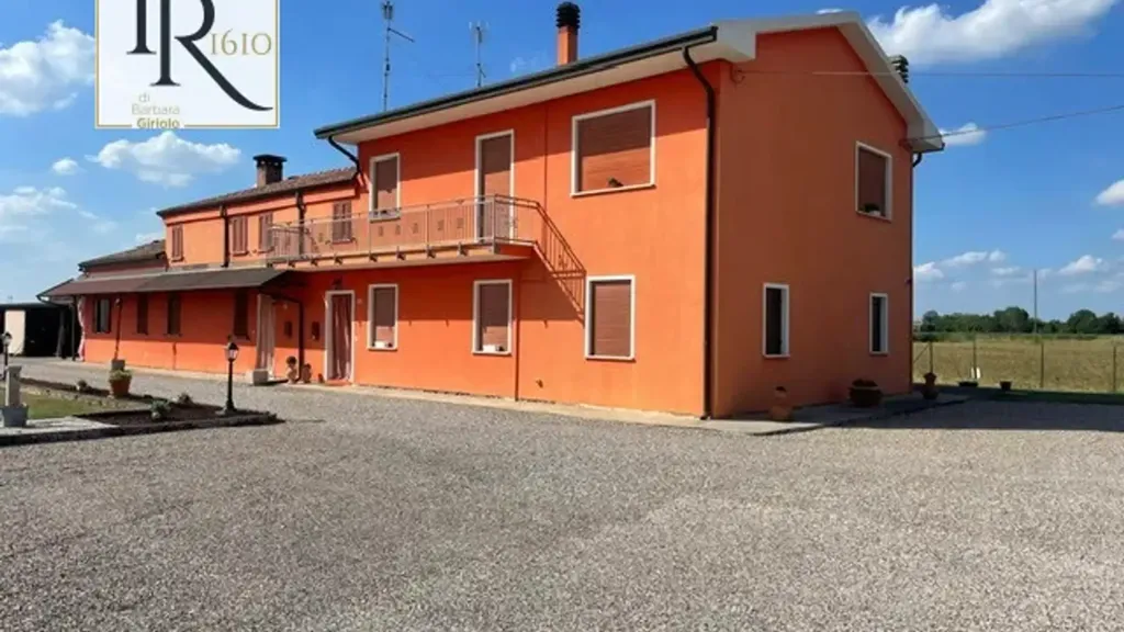 Välivaade - Bifamiliar Villa with Garden in Castelguglielmo