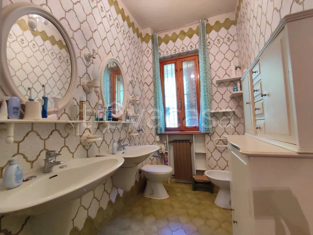 Salles de bain - Villa with Panoramic View in Sampeyre