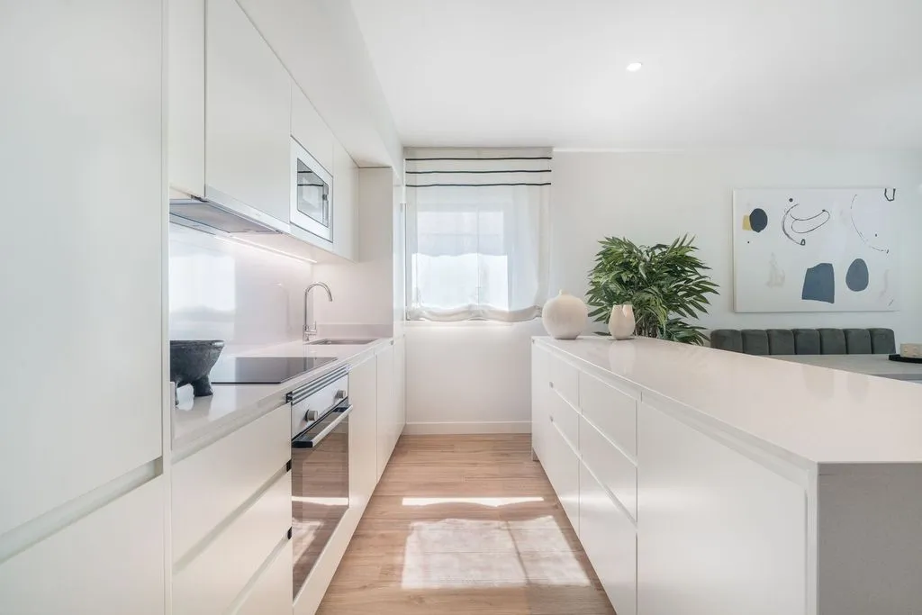 Luxury Apartment with Pool in Lisbon
