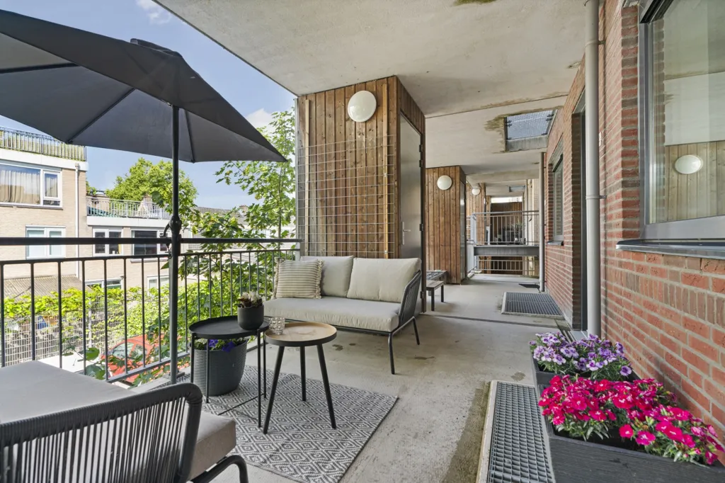 Balcone - Modern T2 Apartment with Terrace in Arnhem