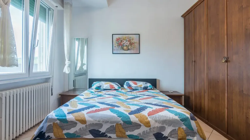 Magamistoad - Triplex with Balcony in Cattolica