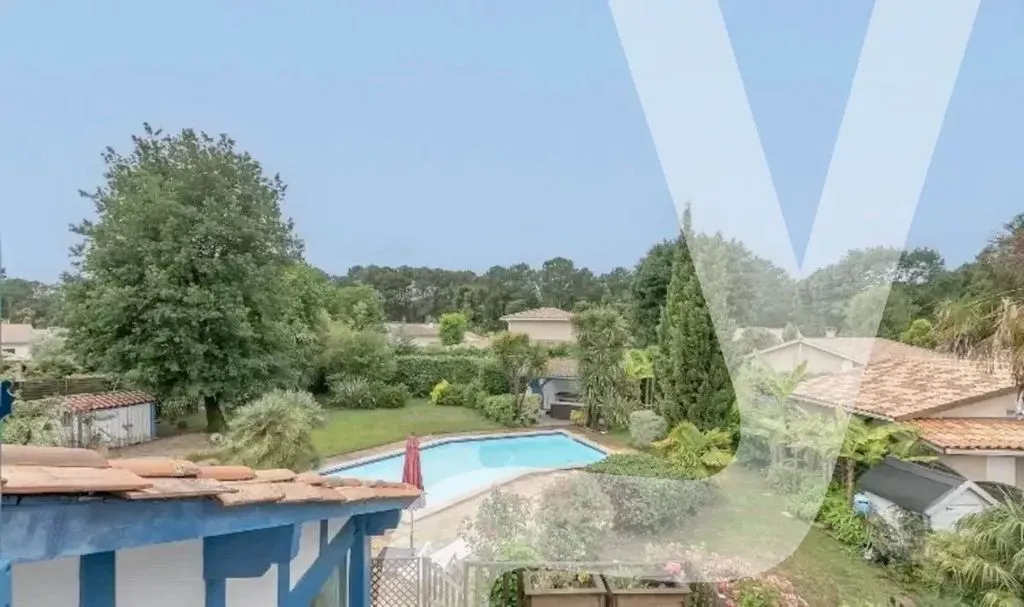 Piscine - Maison Luxueuse avec Piscine à La Teste-de-Buch