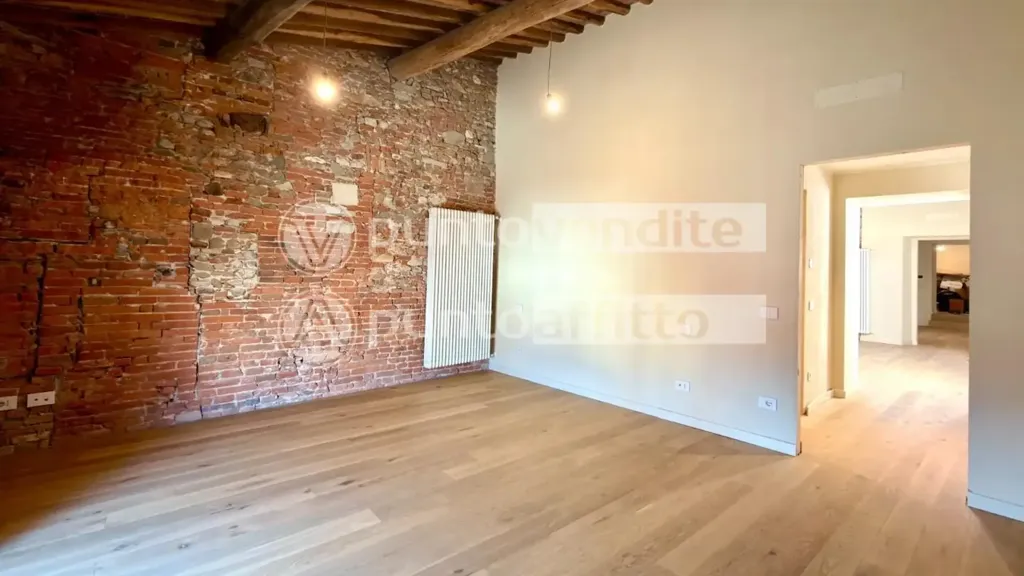 Toad - Restored Apartment with Lift in Lucca