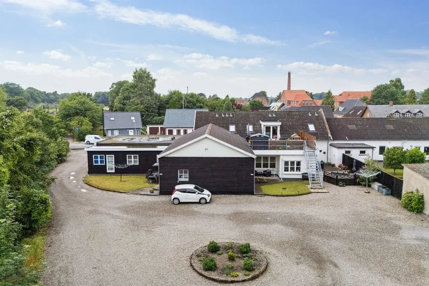 Aerial - 5-Unit Apartment Block in Ullerslev