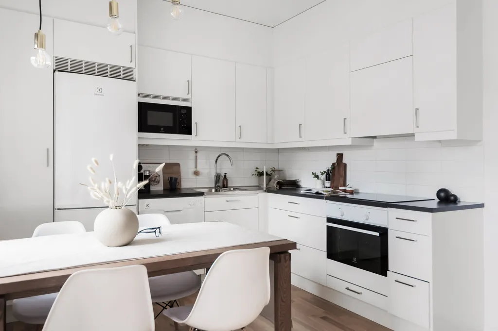 Köök - Modern 1-Bedroom Flat with West View in Vällingby