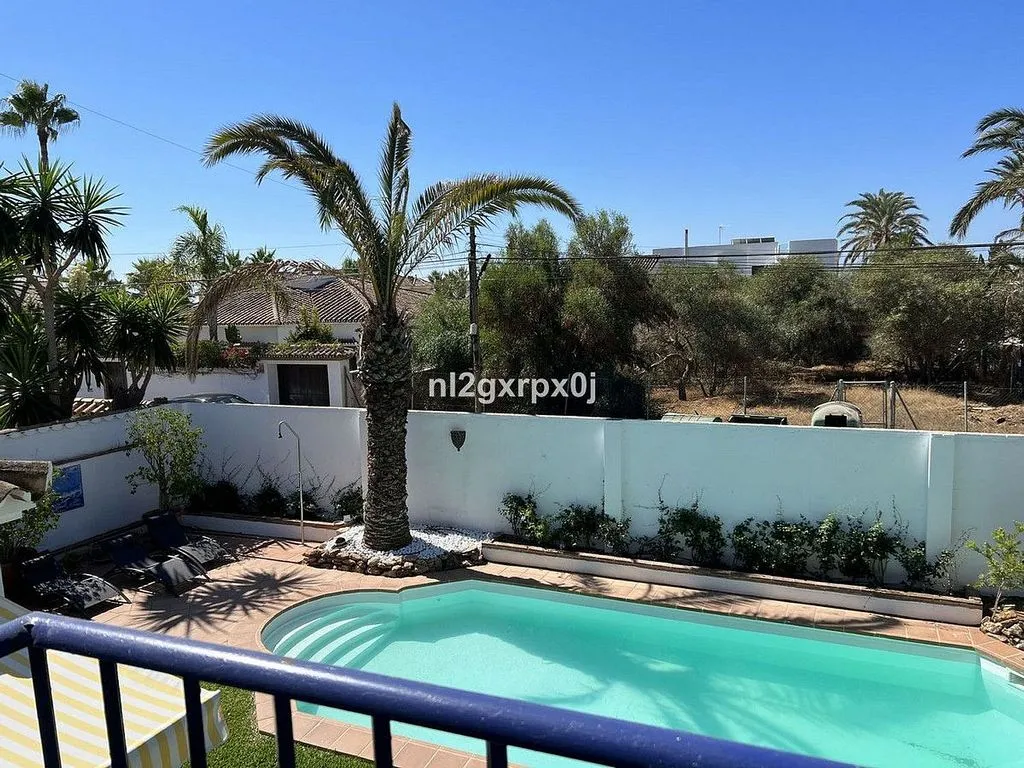 Piscina - Andalusian Villa with Pool in Marbella