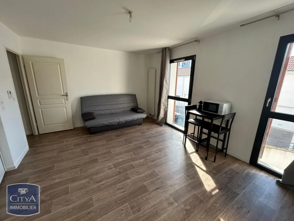 Chambres - Studio Meublé avec Ascenseur à Troyes