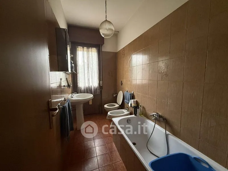 Bagni - Trilocale with Terrace in Brendola