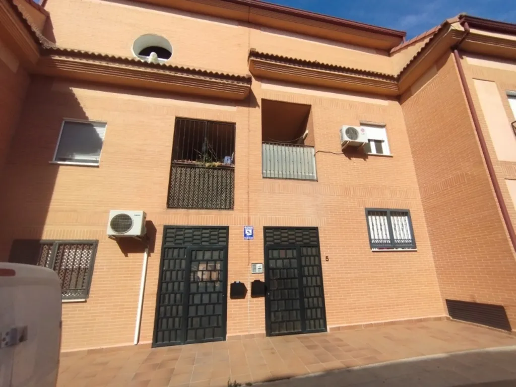 Extérieur - Garage with Secure Access in El Viso de San Juan