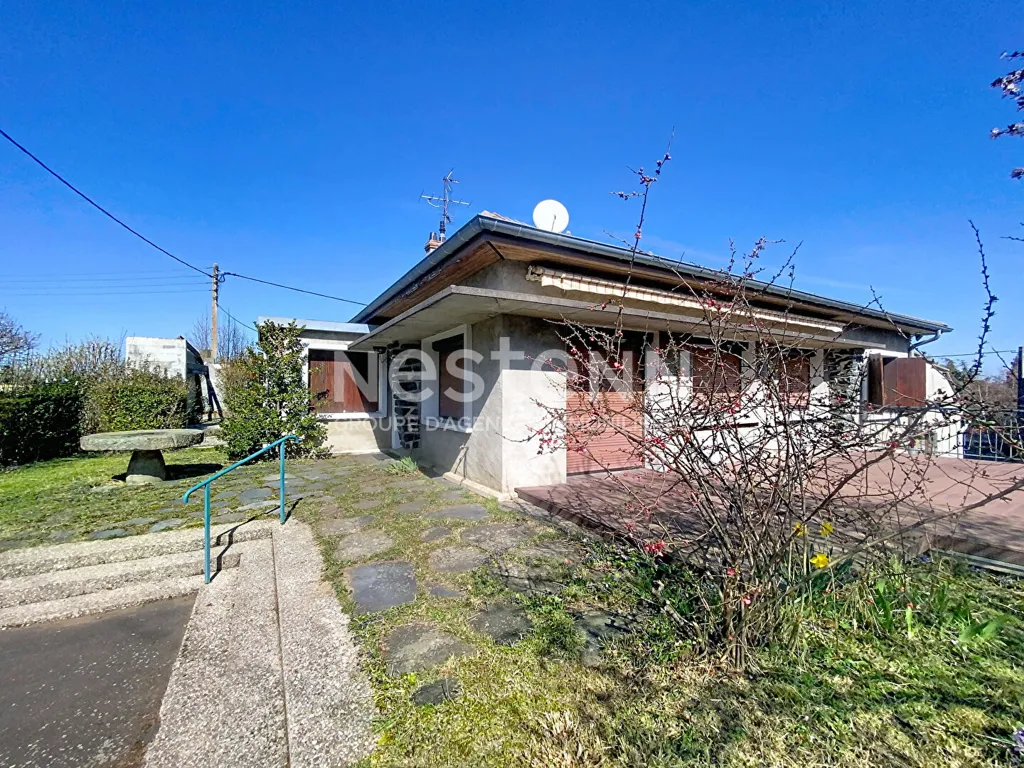 Extérieur - Maison en Pierre avec Terrasse au Centre d'Yssingeaux