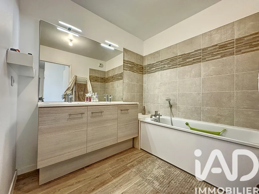Bagni - Modern Flat with South Terrace in Meaux