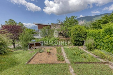 Giardino - Detached House with Garden in Meylan