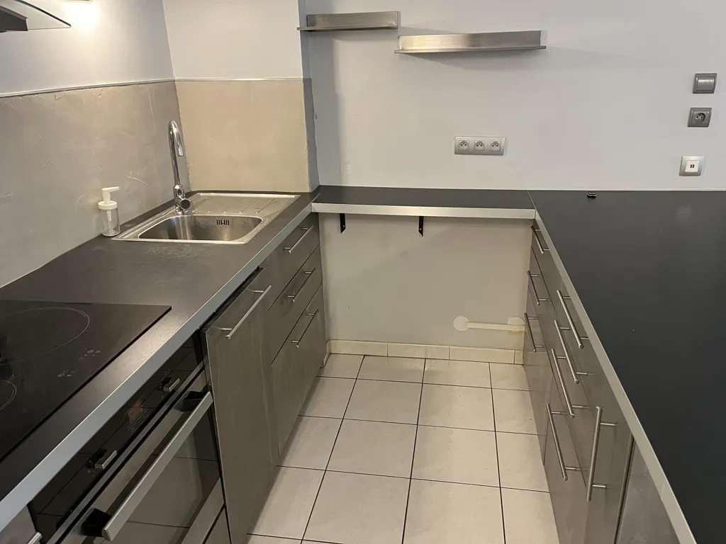Cuisine - Appartement 3 Pièces avec Parking à Albi Rive Droite