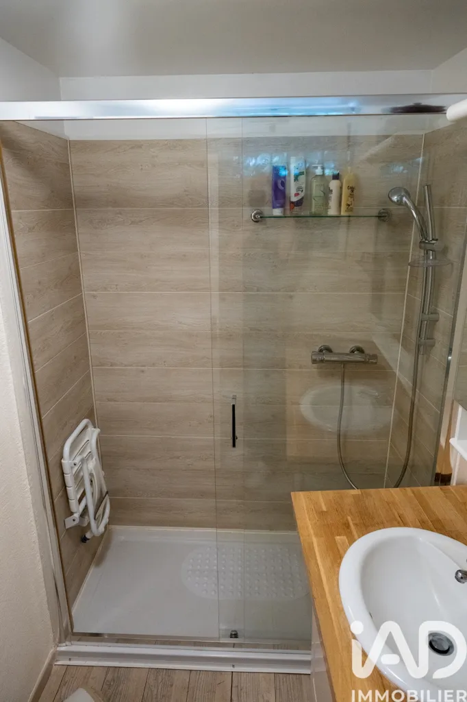 Salles de bain - Maison de Village avec Jardin à Senlisse