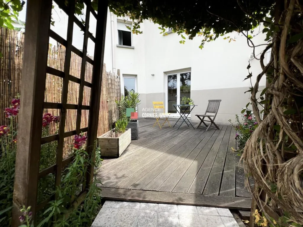 Terrasse - Maison Mitoyenne avec Terrasse Sud-Ouest à Acigné
