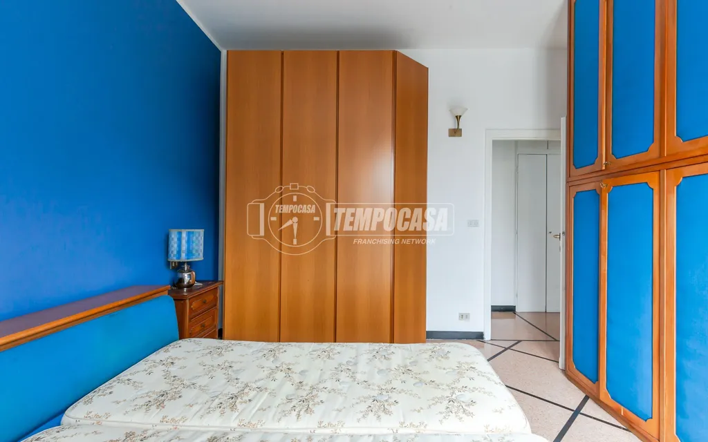 Chambres - Trilocale with Balcony in Milan's Isola