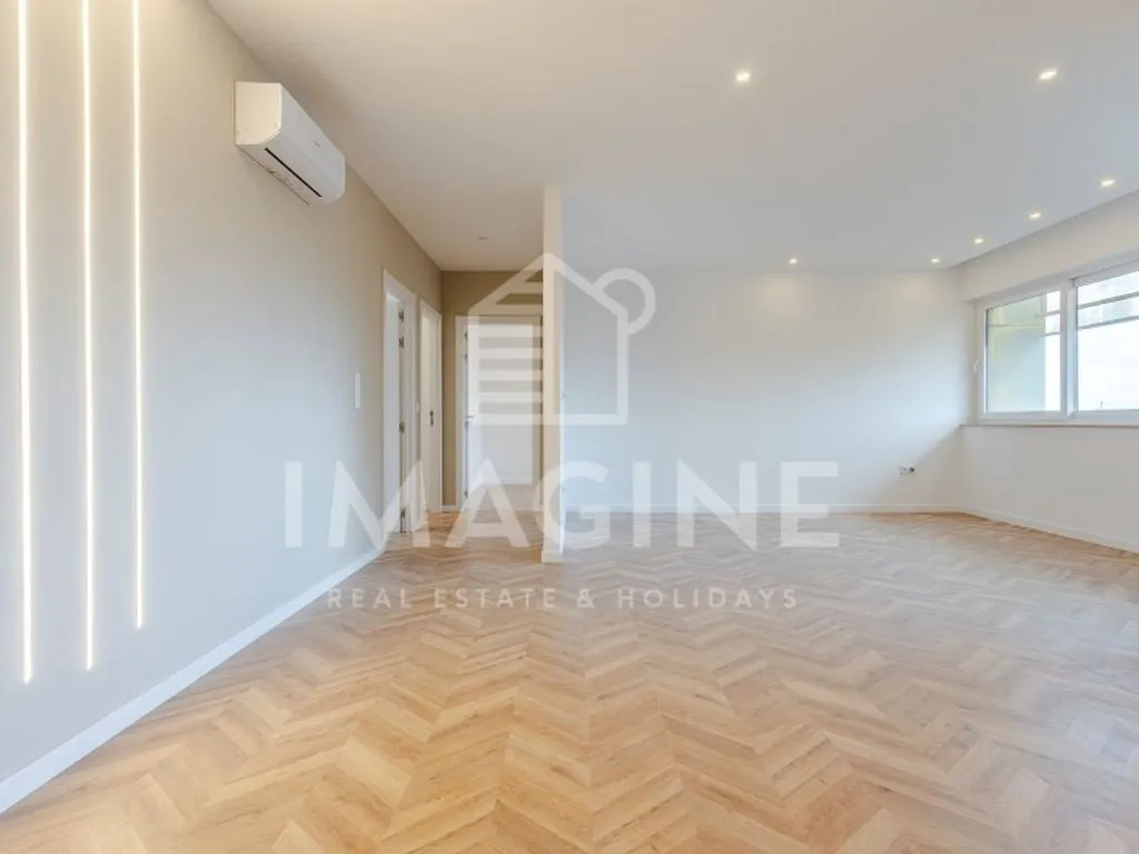 Pièces - Luxury Apartment with Central Location in Setúbal