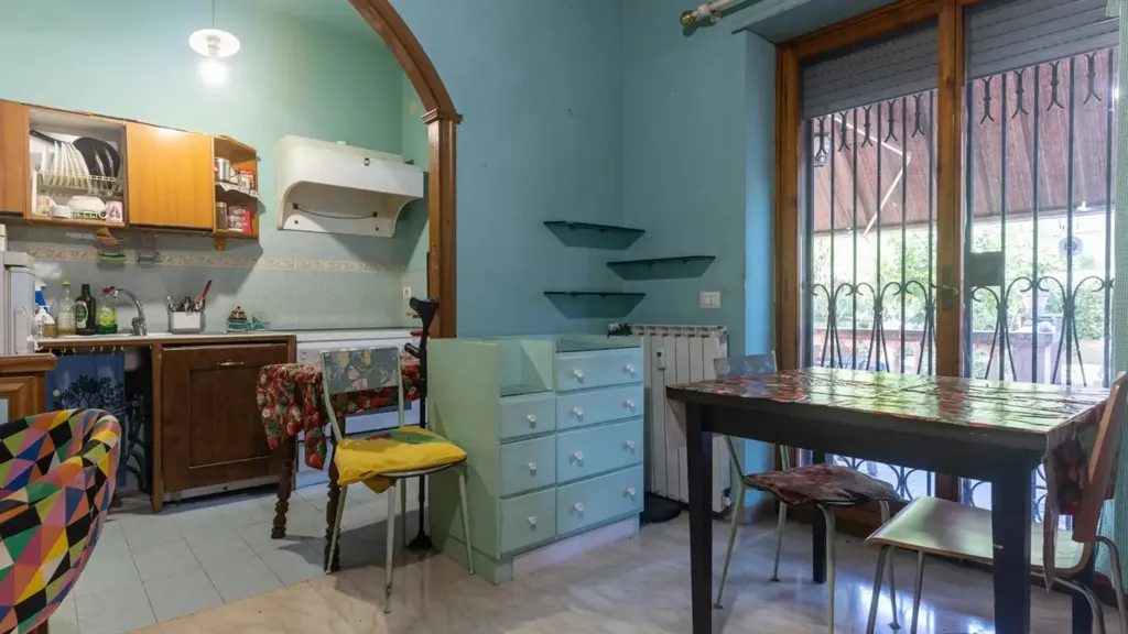 Söögituba - Three-Bedroom Apartment with Garden in Garbatella, Rome