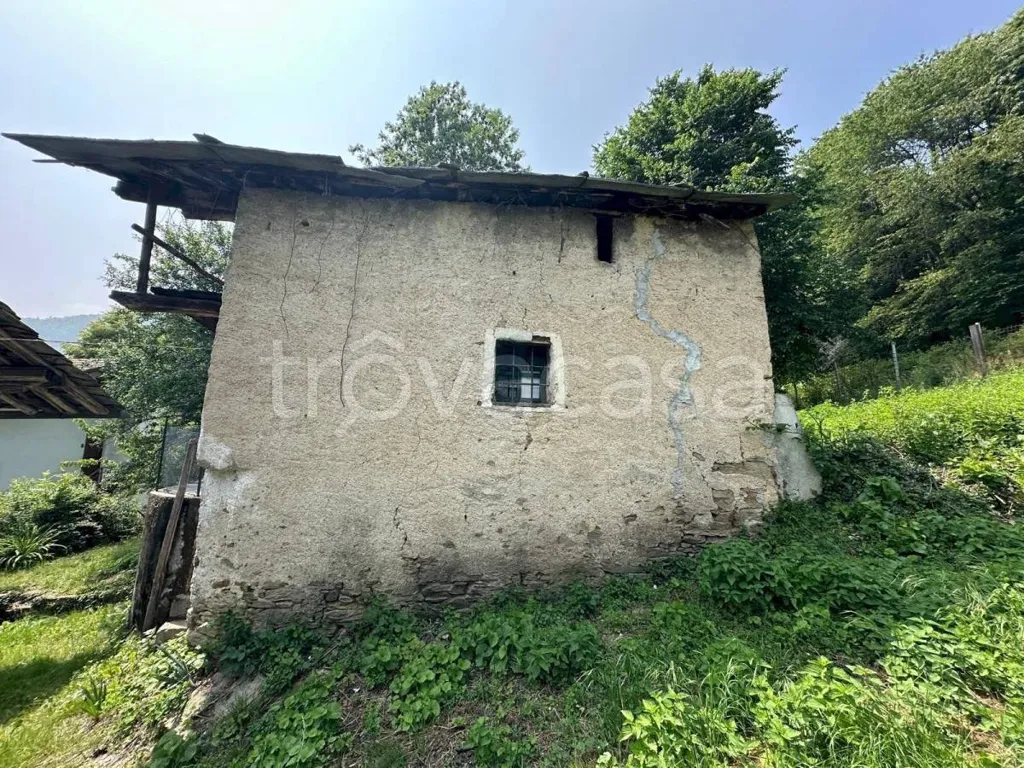 Välivaade - Traditional Mountain Cottage in Brossasco