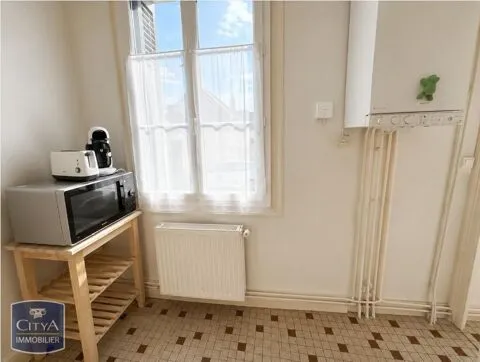 Cuisine - Appartement Meublé 2 Pièces dans Quartier Paisible à Tours