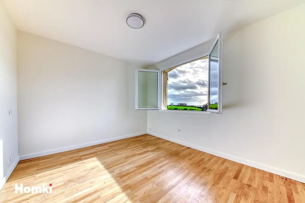 Pièces - Maison T6 avec Studio Indépendant à Sainte-Consorce