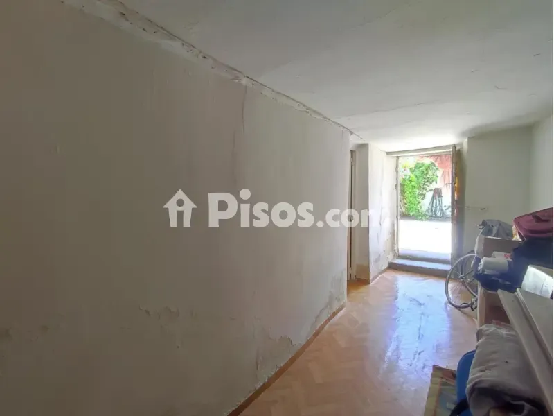 Esik - Rustic House with Patio in Puente Duero
