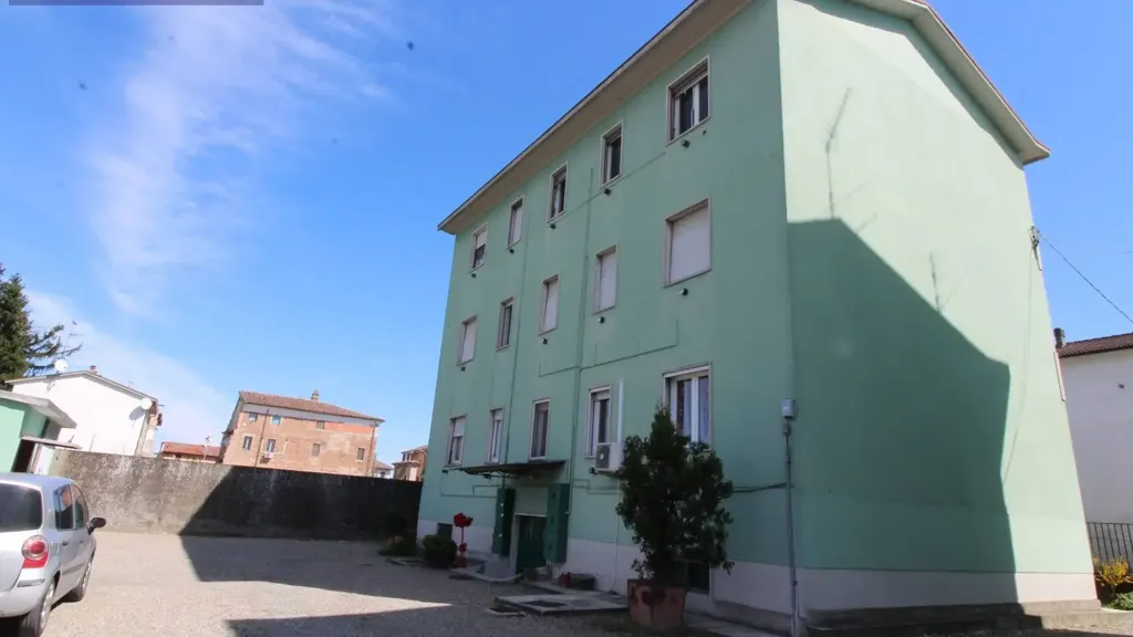 Extérieur - Rear-Facing Apartment with Garage in Bressana Bottarone