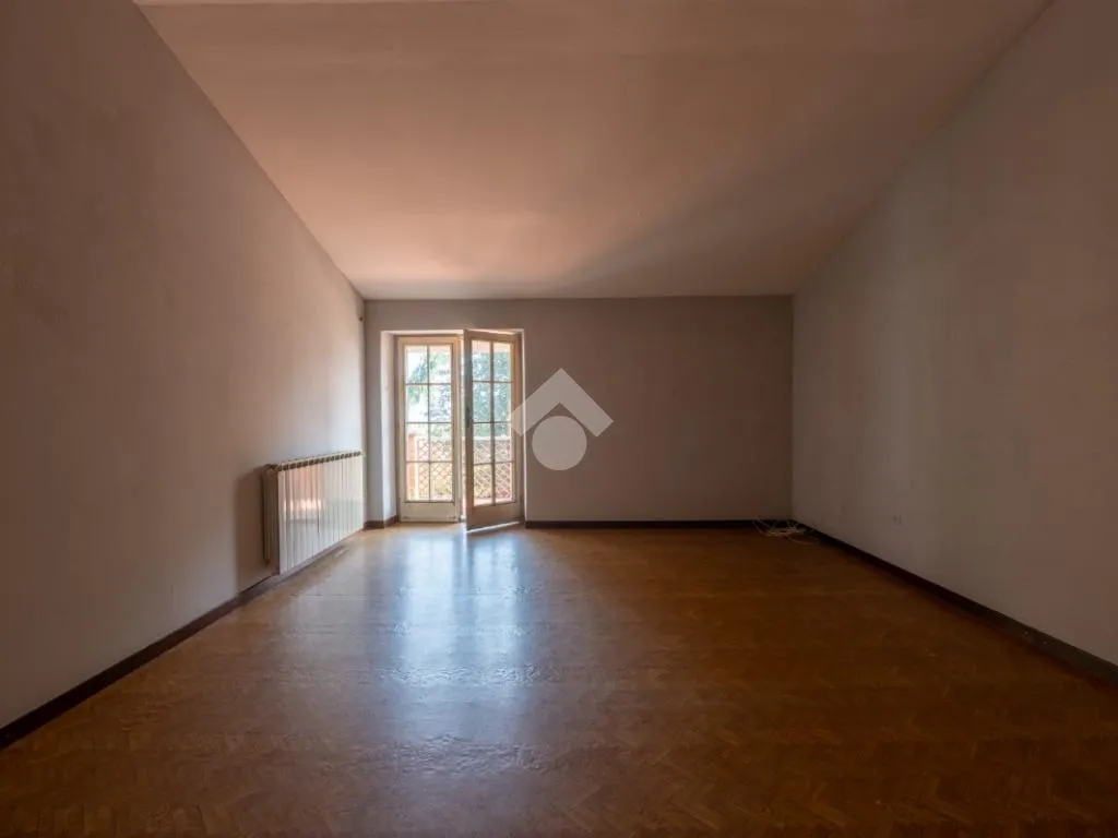 Toad - Independent Villa with Garden near Revello