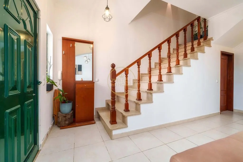 Pièces - Luxury Villa with Garden in Olhão