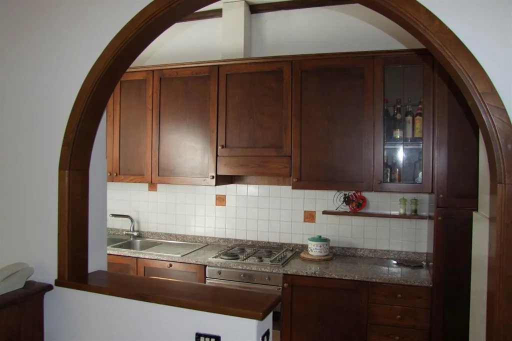 Cucina - Unique Round-Structured Villa in Pontassieve