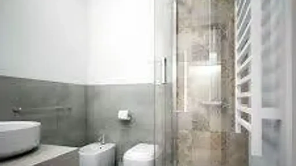 Salles de bain - Historic Semi-Detached Villa in Treviso