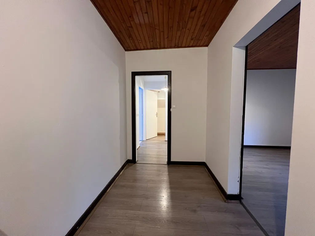 Entrée - Appartement avec Jardin et Garage à Bar-le-Duc