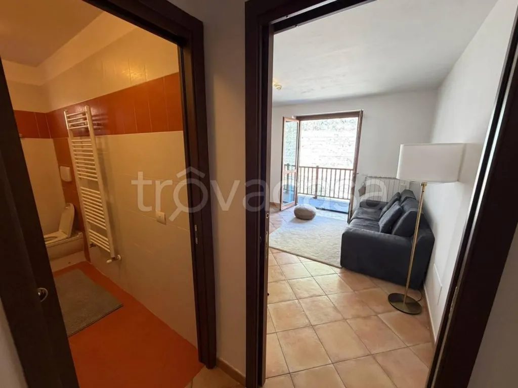 Esik - Apartment with Balcony in Bardonecchia