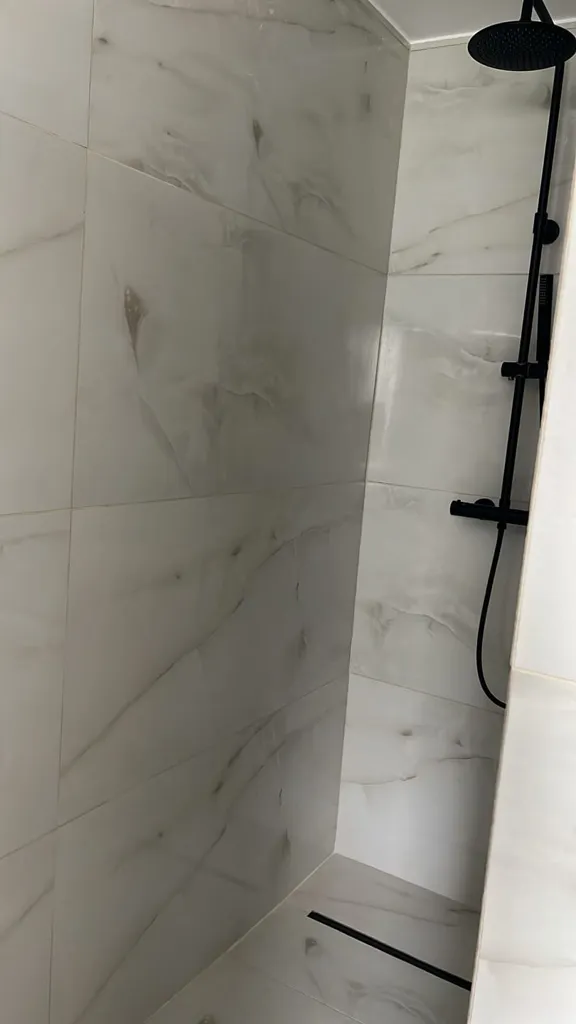 Salles de bain - Maison économe en énergie avec jardin à Dilbeek