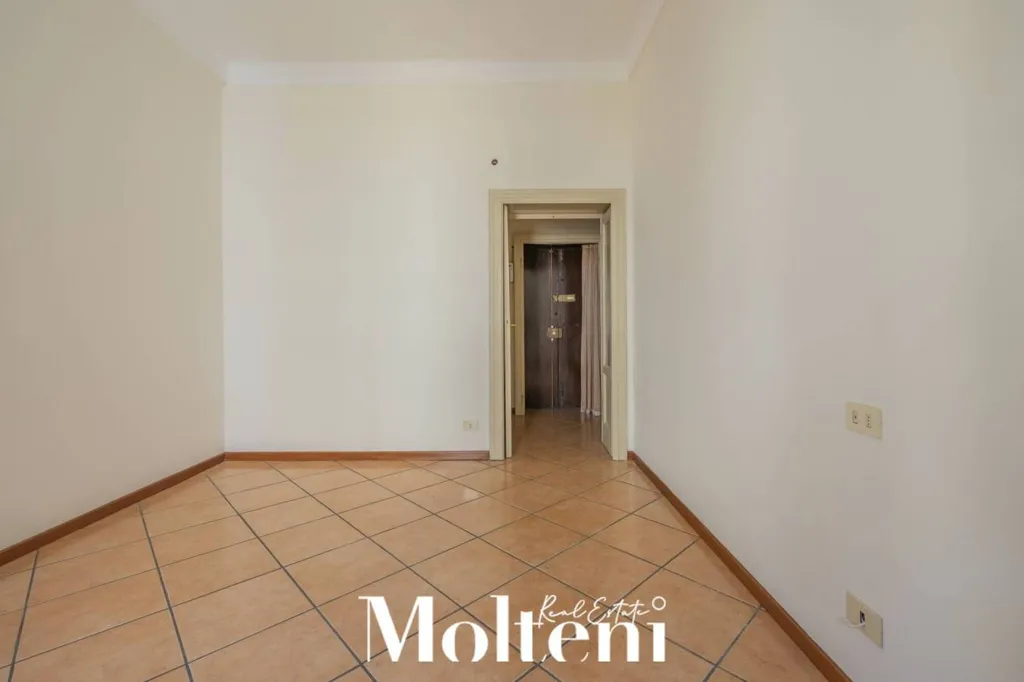Hallway - Apartment with Double Exposure in Lecco
